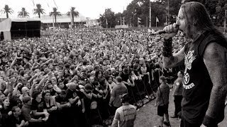 DEVILDRIVER quotCLOUDS OVER CALIFORNIAquot LIVE AT SOUNDWAVE [upl. by Ayle]