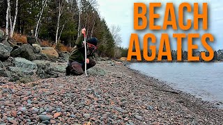 Finding Agates on the Beach  A Quick Rock Hunt [upl. by Annocahs]