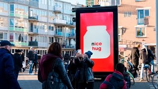 Food amp Beverage Nutella interactive panel gives out compliments  JCDecaux The Netherlands [upl. by Yci406]