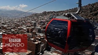 Bolivia el teleférico que unió dos mundos  BBC Mundo [upl. by Edny599]