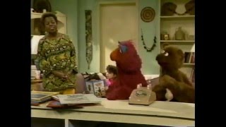 Sesame Street  Telly amp Baby Bear Help Lillian [upl. by Erfert918]