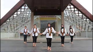 TRADITIONAL DANCE PRACTICE  Tari Persembahan Bengkulu [upl. by Brittni11]