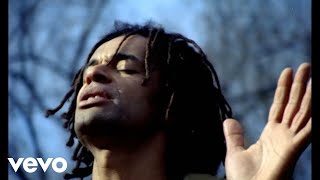 Yannick Noah  La voix des sages No More Fighting Clip officiel [upl. by Zackariah327]